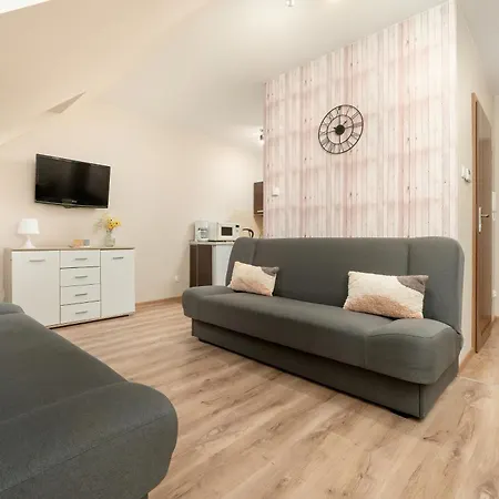 Daire Jasne I Przytulne Sun Seasons 24 W Karpaczu Z Parkingiem I Balkonem By Renters