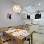 Jasne I Przytulne Sun Seasons 24 W Karpaczu Z Parkingiem I Balkonem By Renters